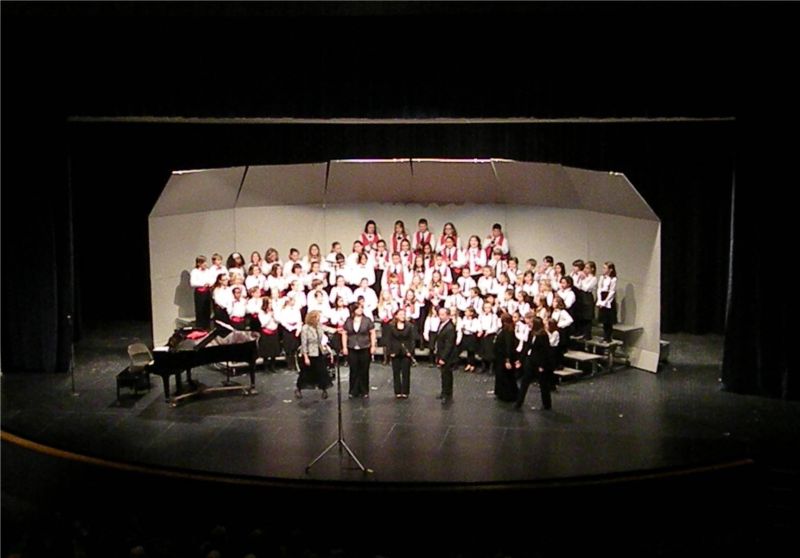 013111 Childrens Chorus members lift their voices in song