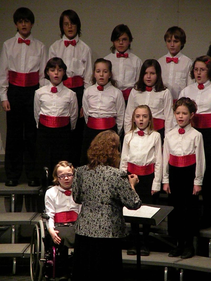 013111 Childrens Chorus members lift their voices in song