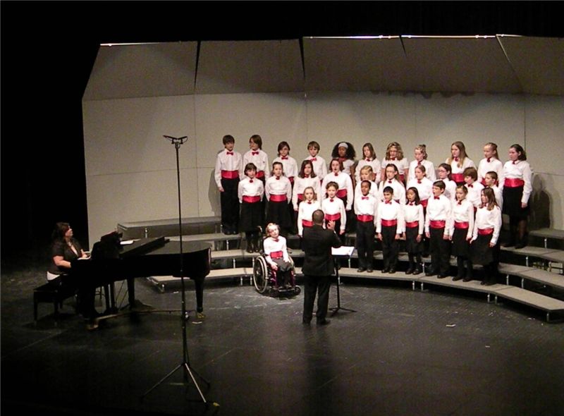 013111 Childrens Chorus members lift their voices in song