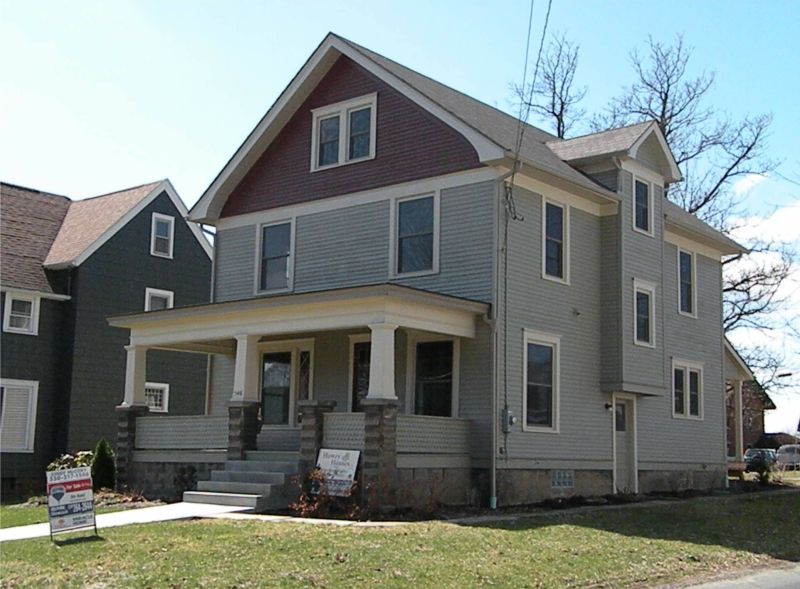 042511 Howey Houses to hold community open house