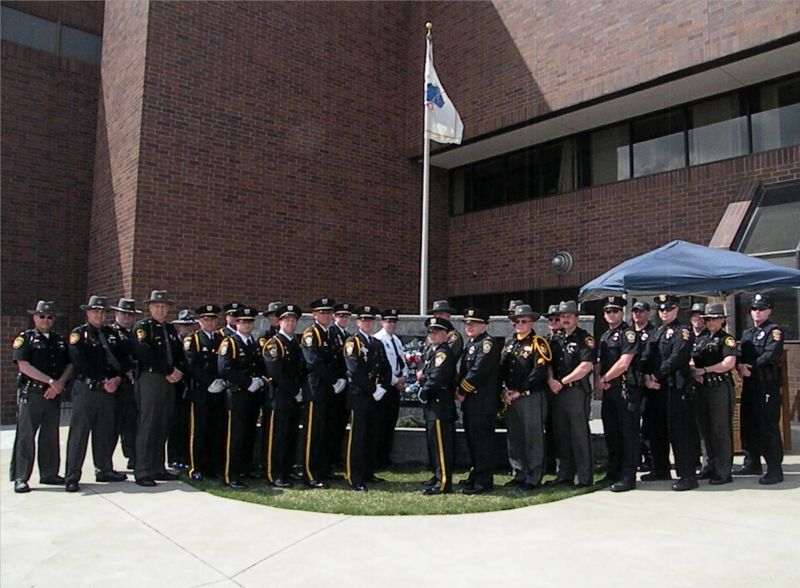 050211 Honoring fallen peace officers