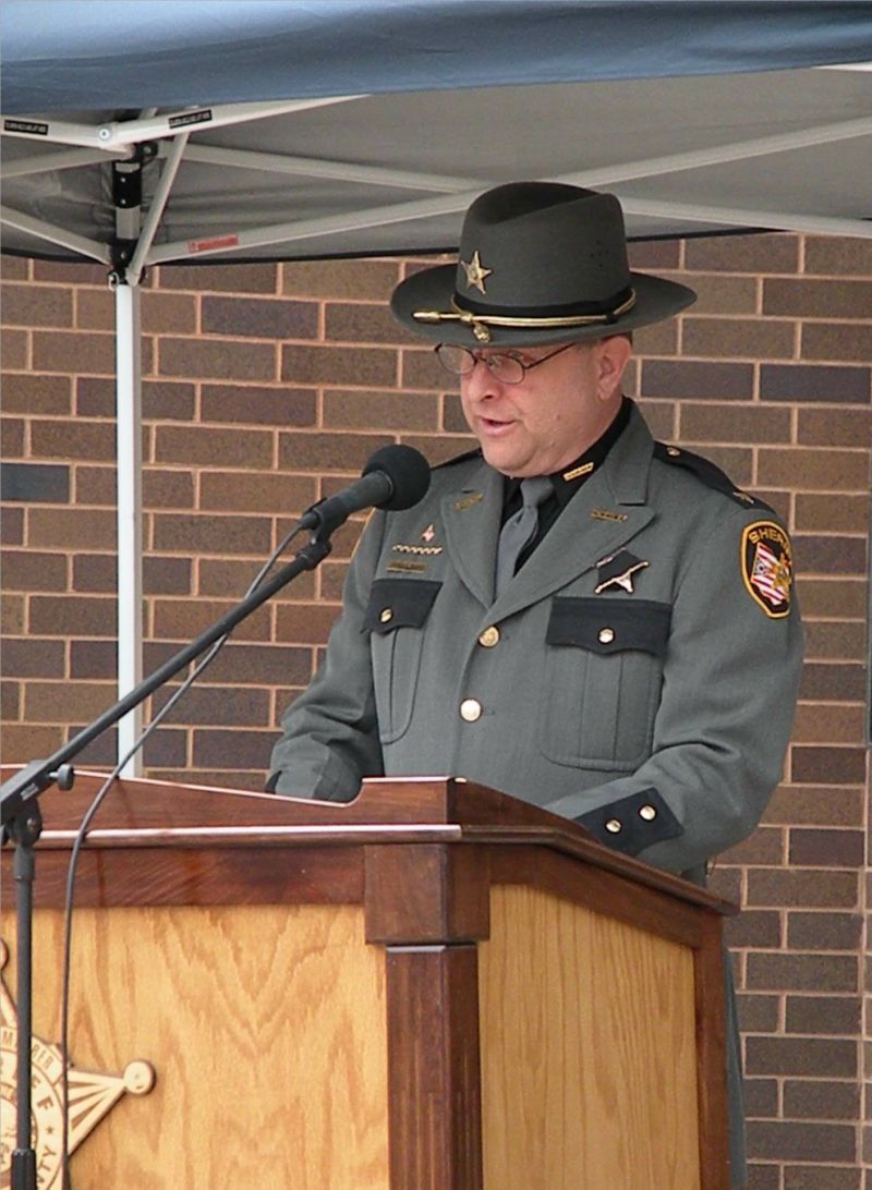 050211 Honoring fallen peace officers