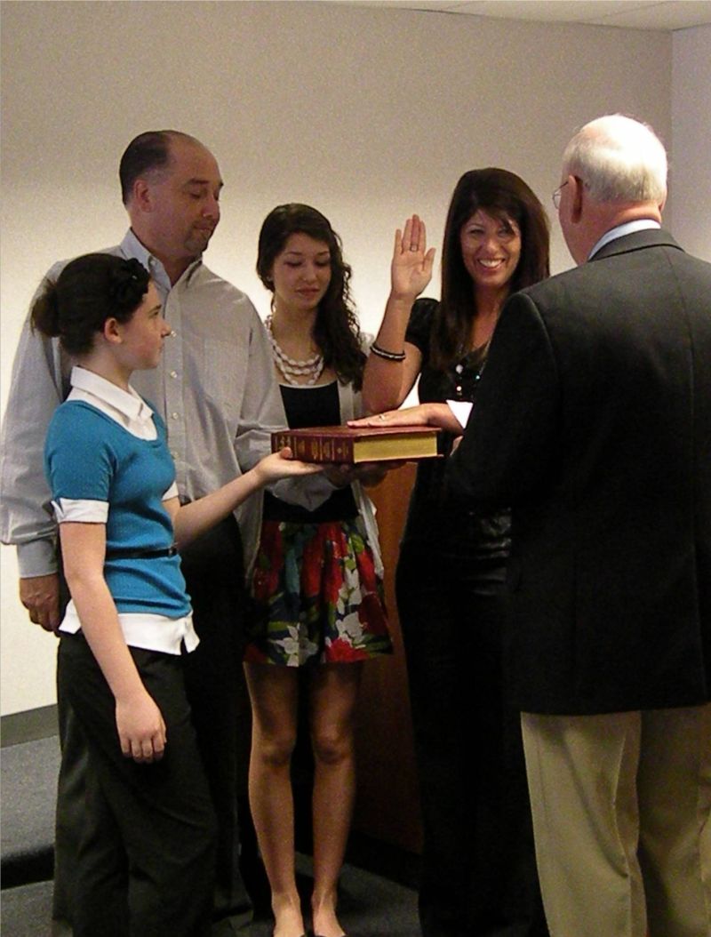 050911 Dawn Zerrer named new Wayne County Treasurer