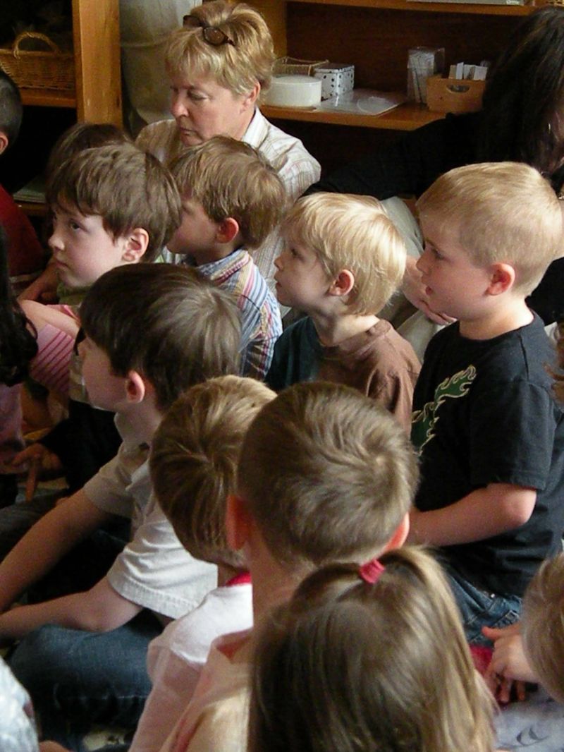 053011 Students gift prompts visit from OSU president