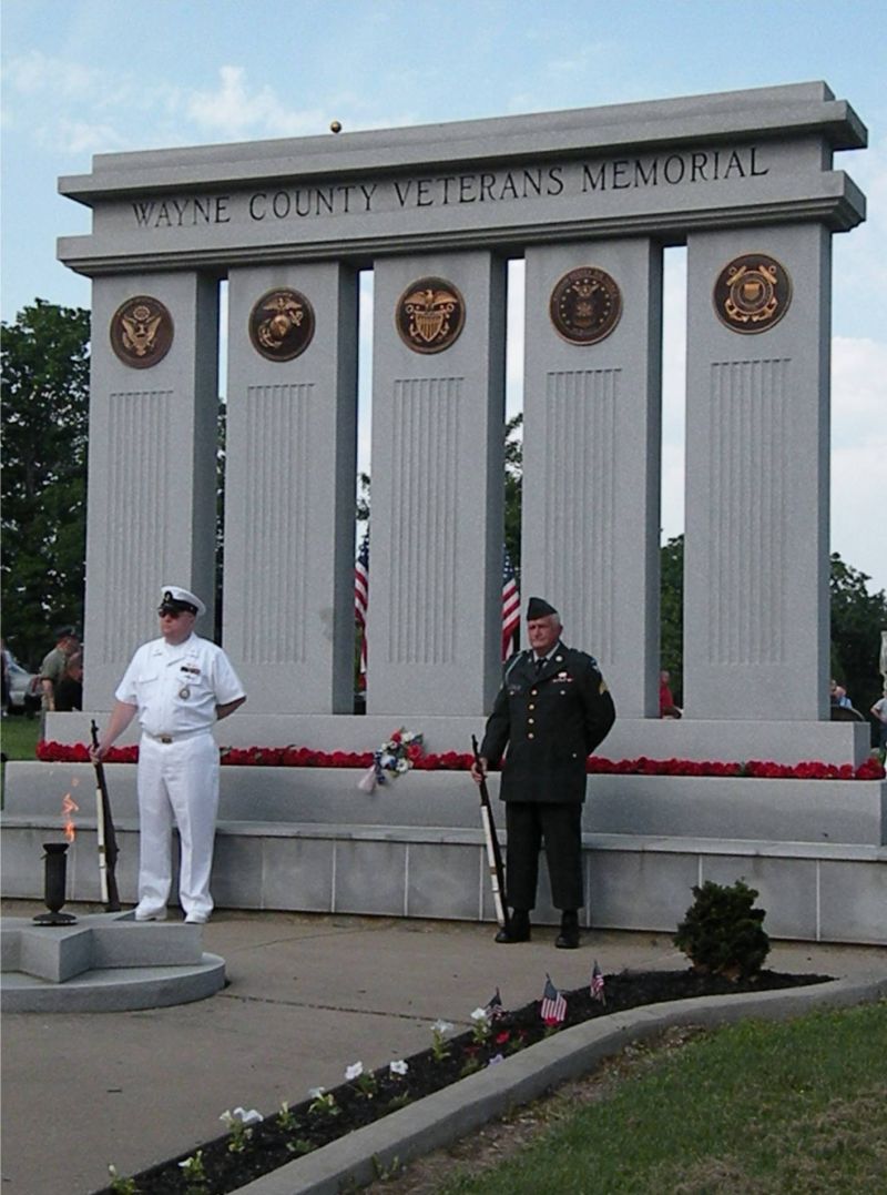 060611 Community pays tribute to soldiers who made the ultimate sacrifice