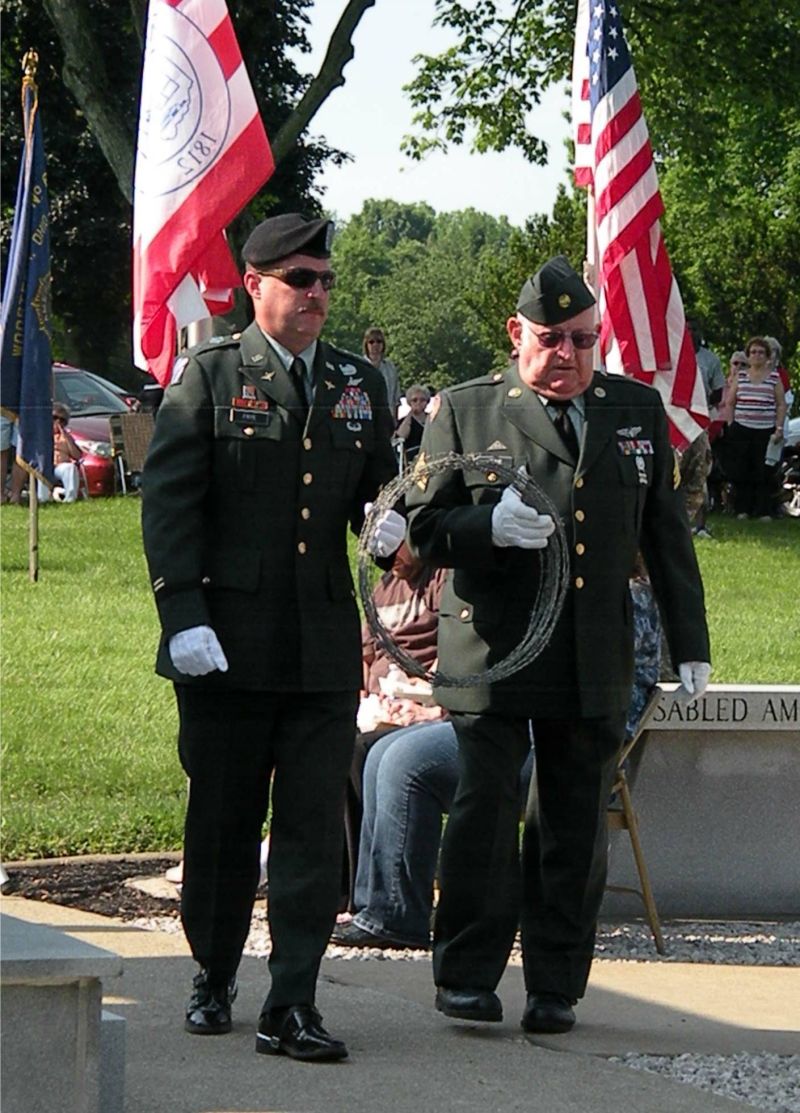 060611 Community pays tribute to soldiers who made the ultimate sacrifice