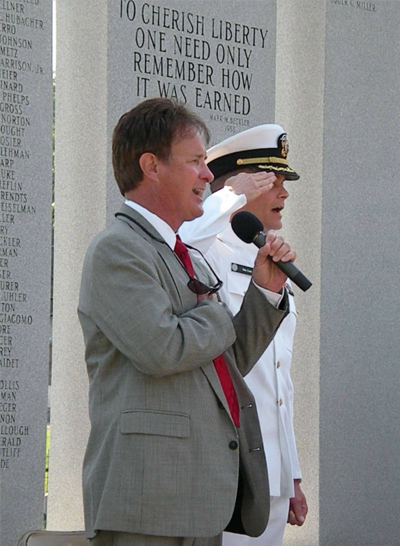 060611 Community pays tribute to soldiers who made the ultimate sacrifice