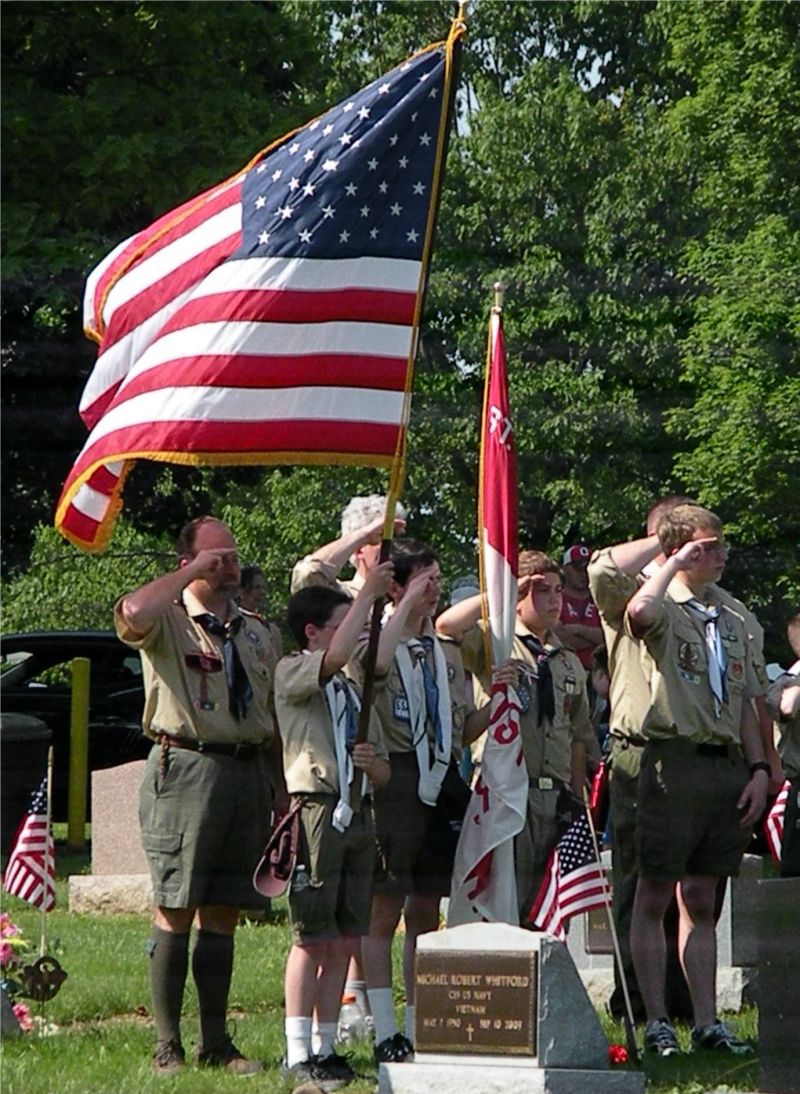 060611 Community pays tribute to soldiers who made the ultimate sacrifice