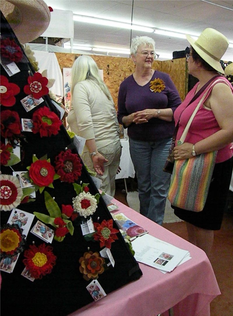 060611 From alpacas to finished products, the Great Lakes Fiber Show has it all