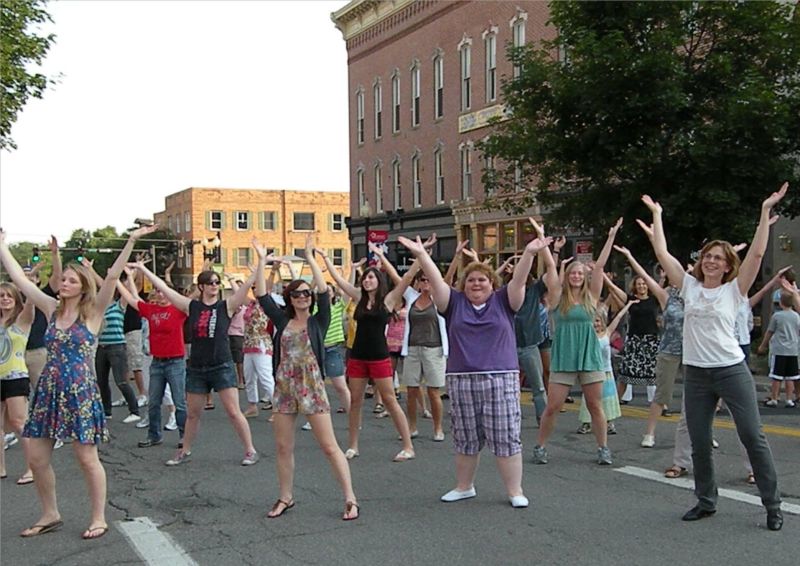 071111 Flash mob materializes on the Square in downtown Wooster