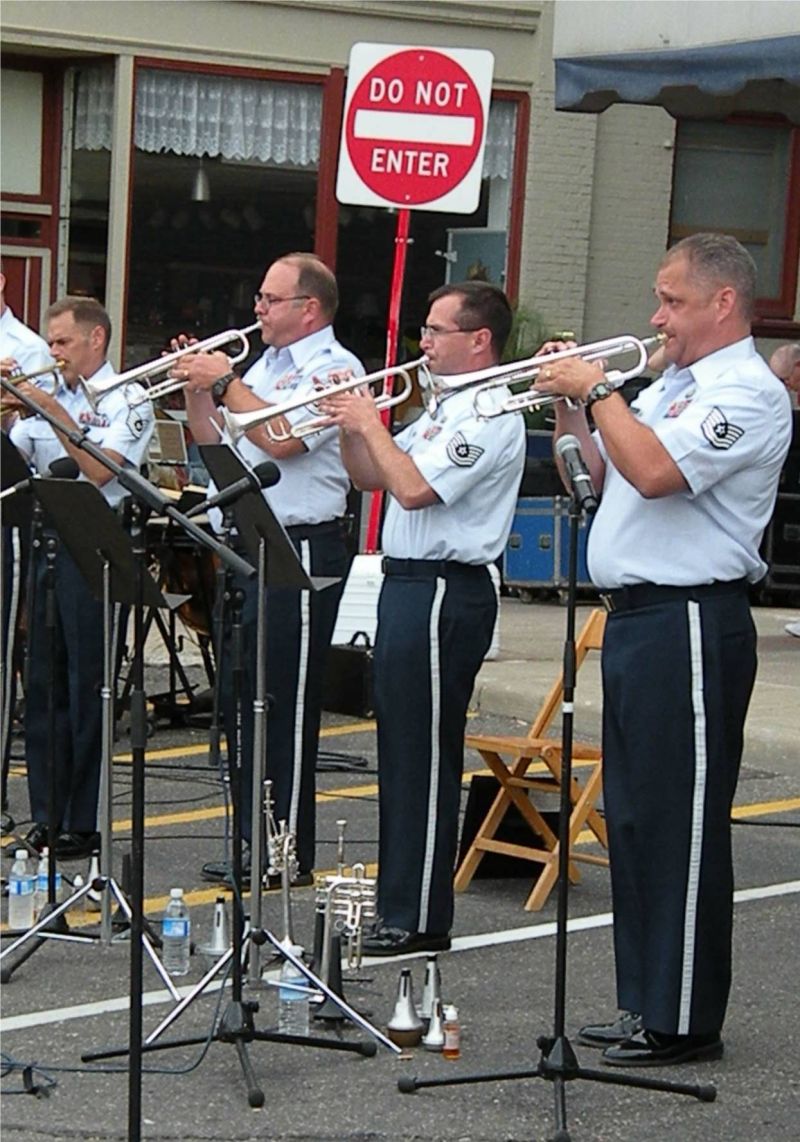 082211 Air Force Band of Flights Prism Brass takes Wooster by storm