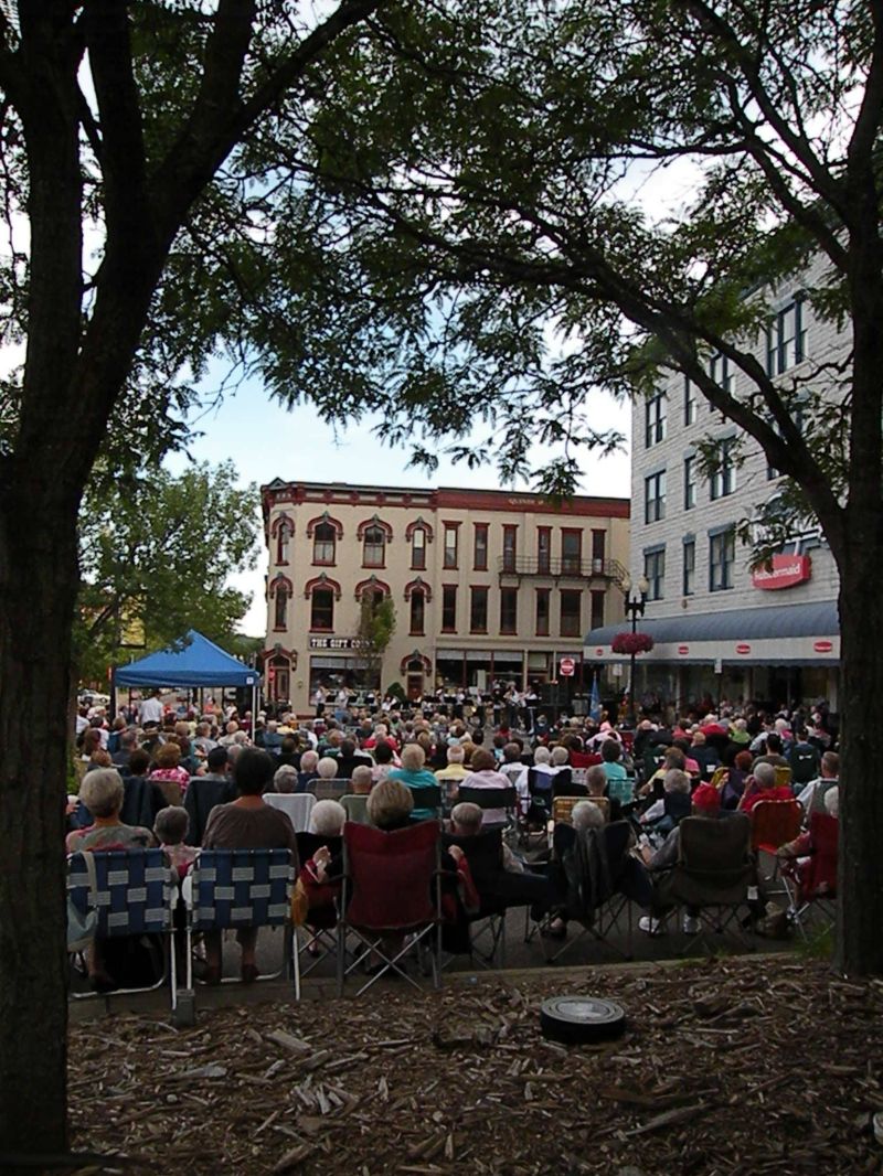 082211 Air Force Band of Flights Prism Brass takes Wooster by storm
