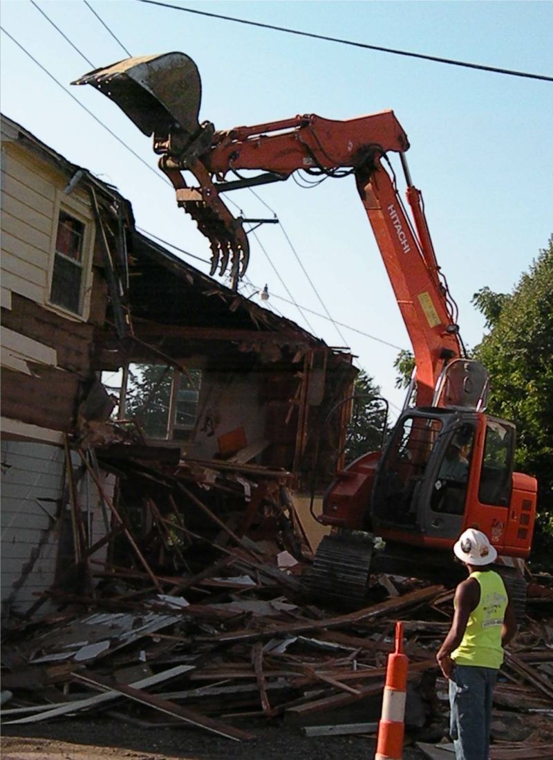 082211 New lease on life for historic Sloan House