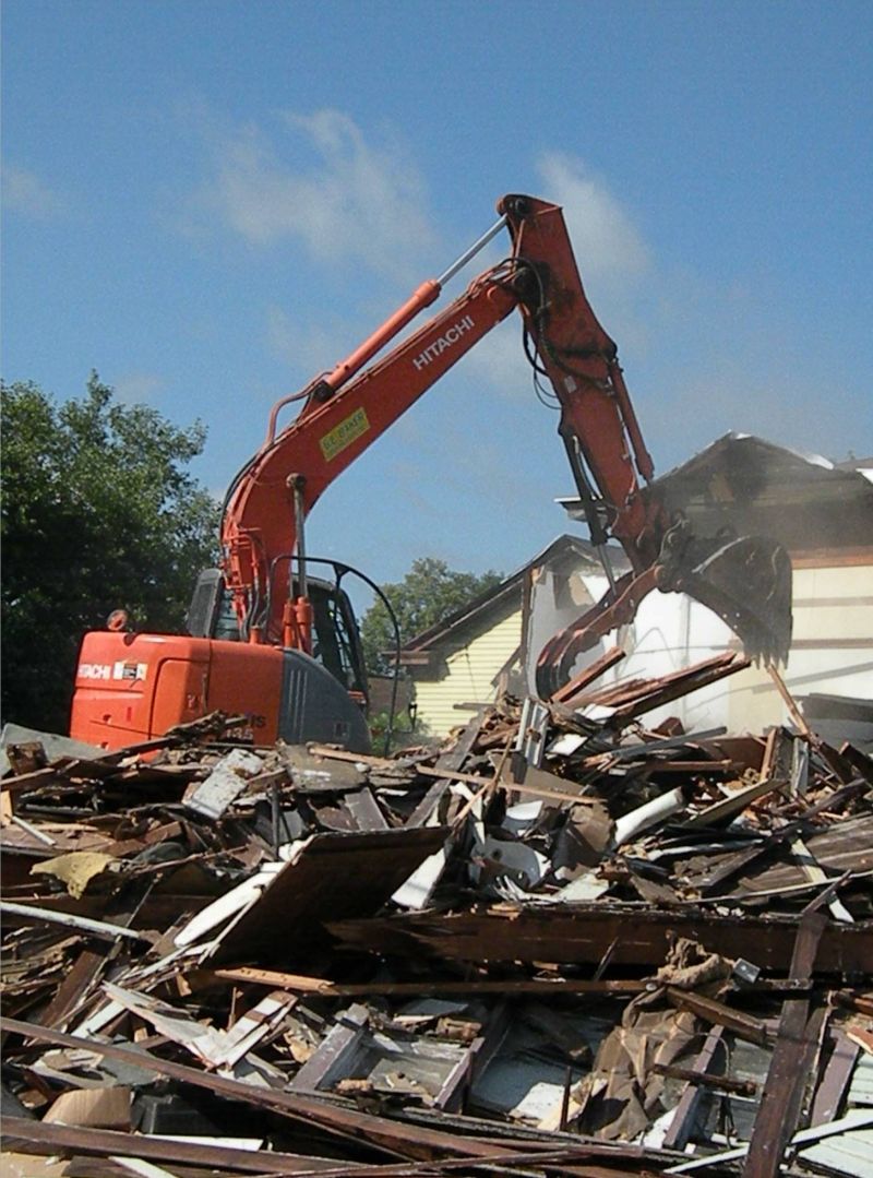 082211 New lease on life for historic Sloan House