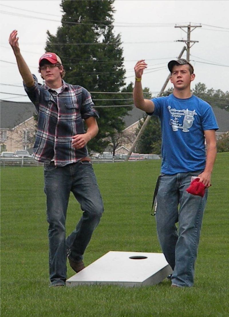 100311 ATI welcomes students to campus