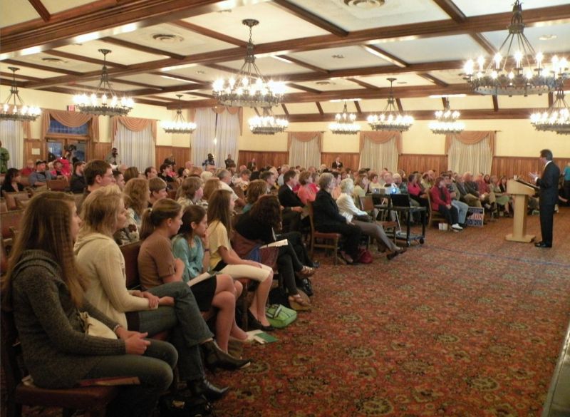 101011 Renacci listens to constituents concerns