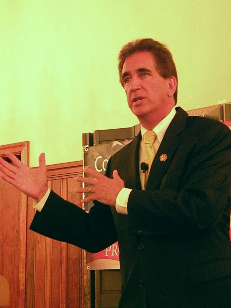101011 Renacci listens to constituents concerns