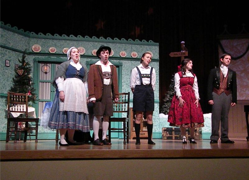 122010 College of Wooster presents A Gift of Song to area students