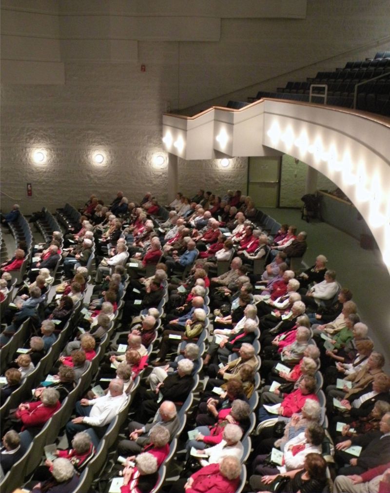 122010 Seniors take part in much loved Christmas tradition