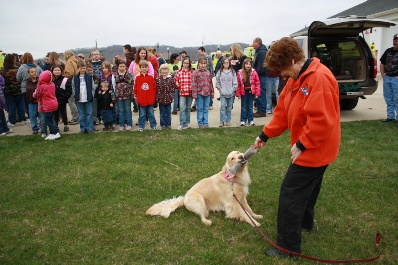 4-Hers Learn About Safety at Tuscarawas Event