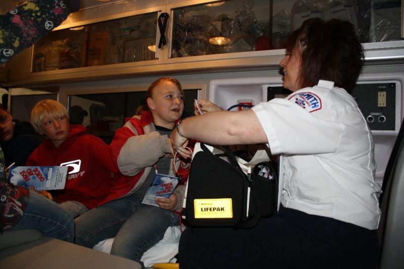 4-Hers Learn About Safety at Tuscarawas Event