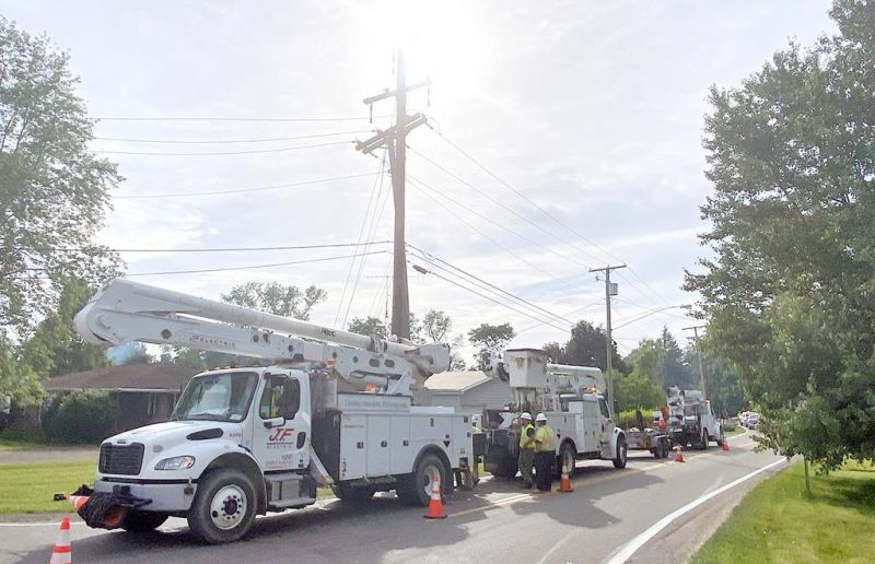 For power crews, storm meant ‘all hands on deck’