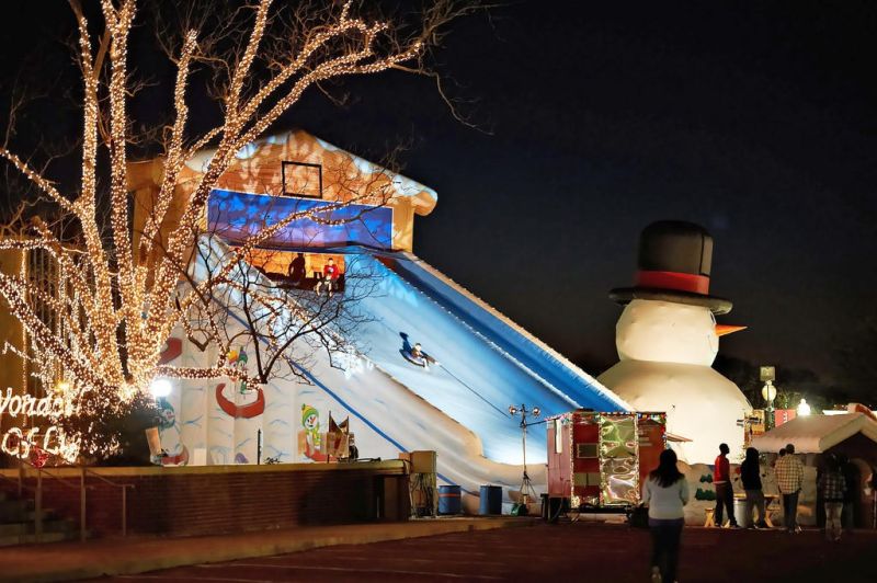 Amish Door to debut their seasonal Winter Village