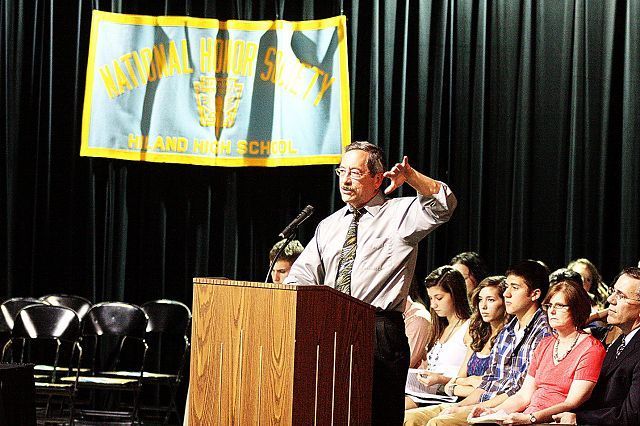 Area students gain understanding of honor during NHS ceremonies