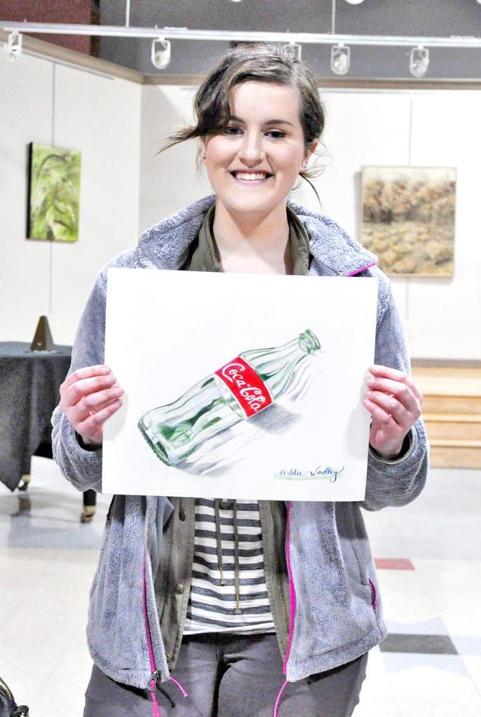 Art guild hosts show and tell