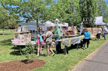 Artists, crafters, growers, more at Secrest Garden Fair