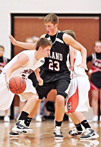 Balanced attack leads to Hawks' 72-44 win over Tigers