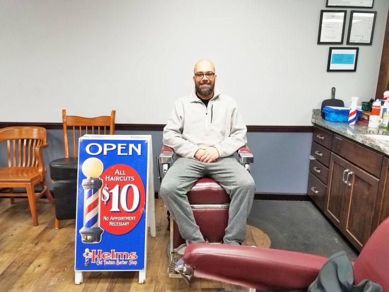 Barber shop keeps tradition alive in downtown…