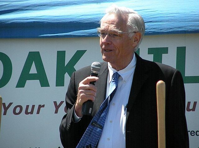 Breaking ground on Oak Hill Park