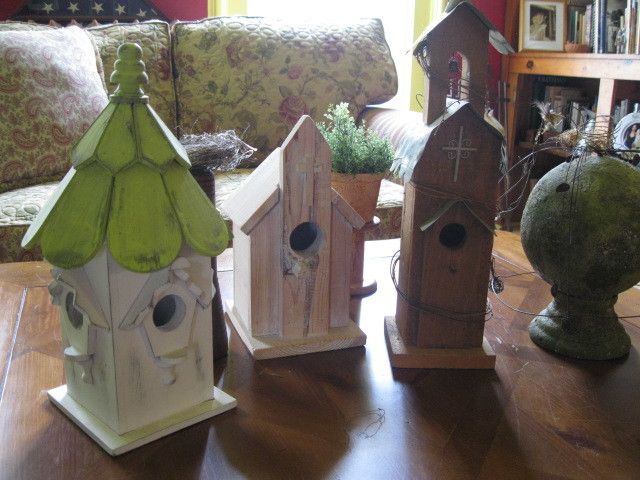 Bring the outdoors in with a birdhouse display