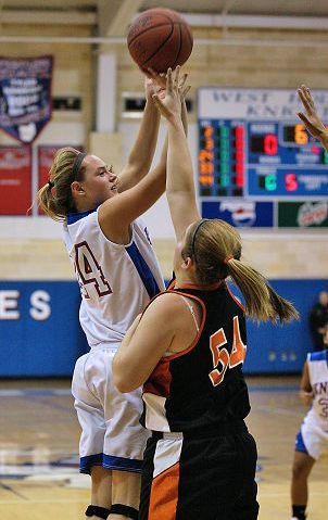Broken Arrows West Holmes dominates Ashland 50-13 in OCC-opener
