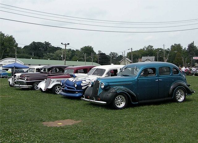 Car enthusiasts gather for 32nd annual Rod Run