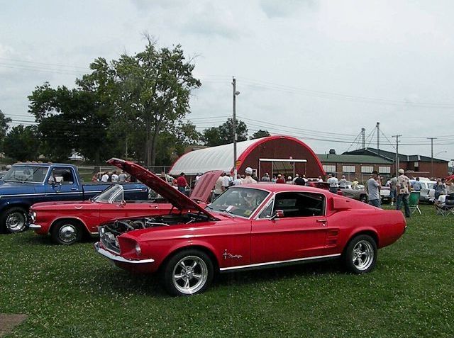 Car enthusiasts gather for 32nd annual Rod Run