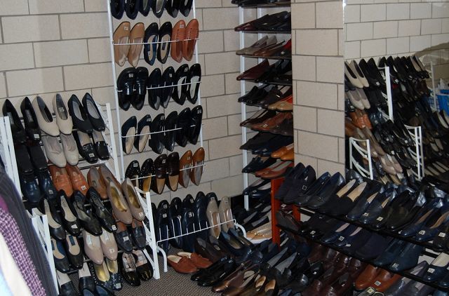 Career Clothing Center opens doors for area women