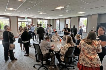 Chamber After Hours creates relaxing evening of fellowship
