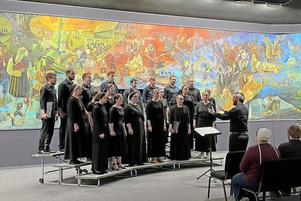 Choral group will present concert at Dover First Moravian