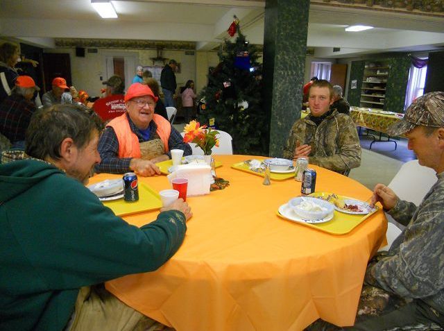 Church opens its doors, kitchen to deer hunters