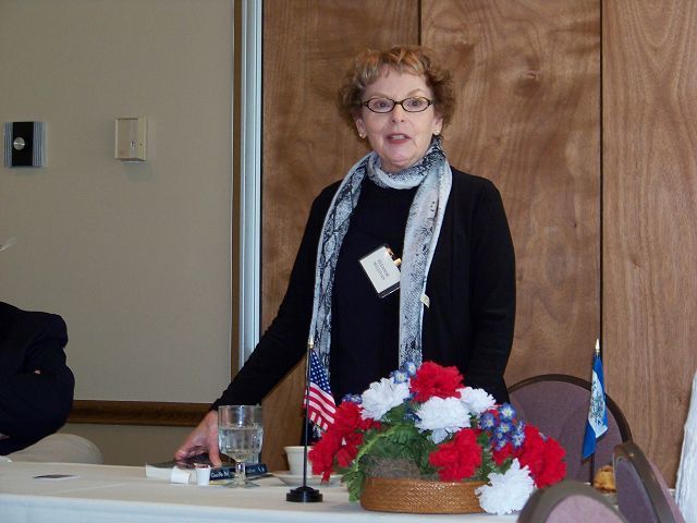 D.A.R. members hear presentation on Zoar history