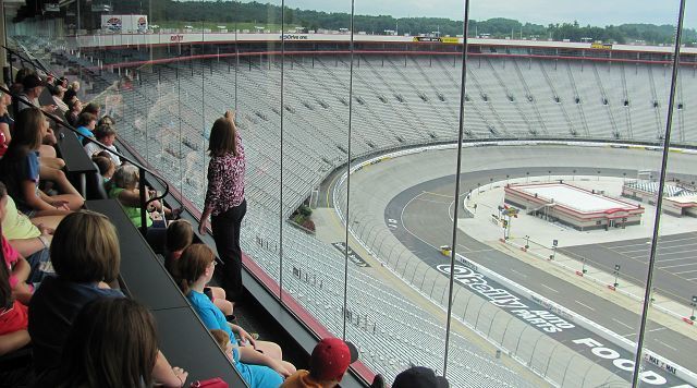 Dairy project participants board busses to Tennessee for an unforgettable experience