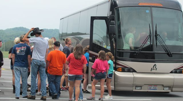 Dairy project participants board busses to Tennessee for an unforgettable experience