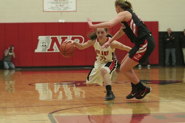 Deconstructing a 17-0 run
Lady Hawks go on a spree late in thrilling 47-37 win over Rosecrans