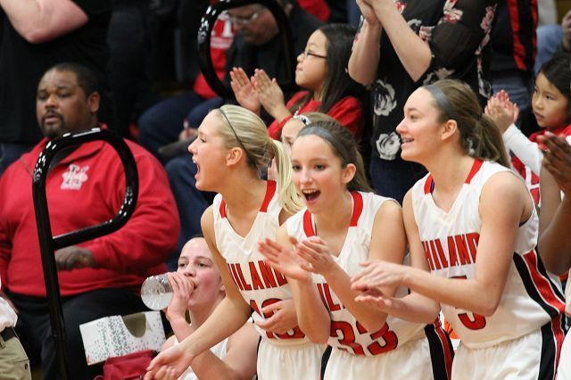 Deconstructing a 17-0 run
Lady Hawks go on a spree late in thrilling 47-37 win over Rosecrans