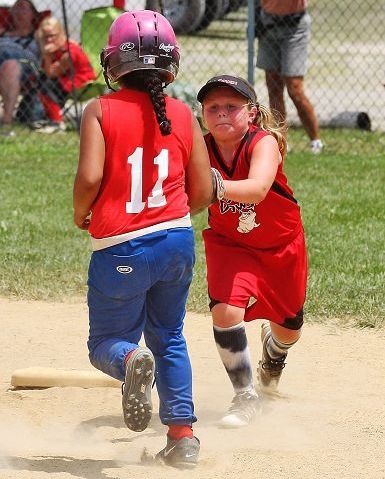 Dirt Dawgs fear no evil as they walk through Tri-Valley en route to fourth-straight championship