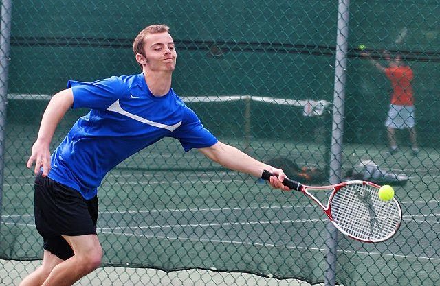 Double vision leads to lights out for West Holmes doubles team