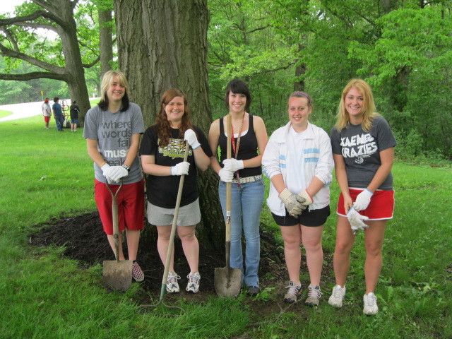 Dover High Seniors participate in Community Day of Service