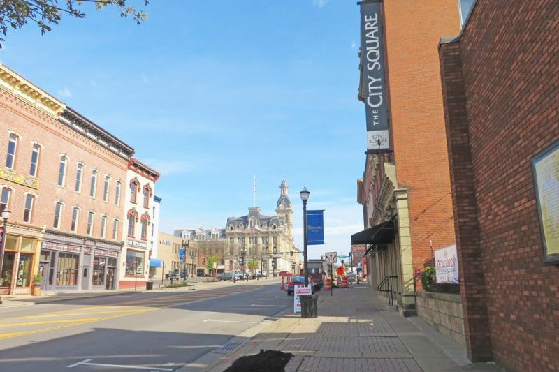 During pandemic, Main St. businesses work together